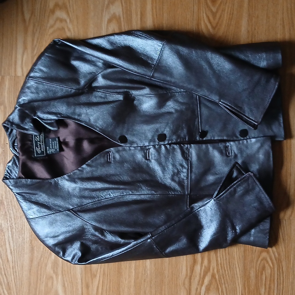 100% Genuine Leather